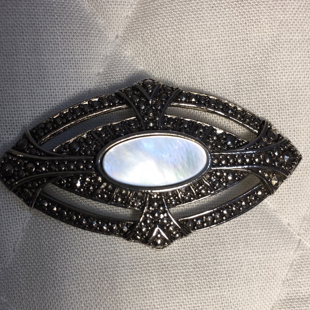 Vintage Victorian Style Marcasite Marquise Mother Of Pearl Oval Shape Pin Brooch